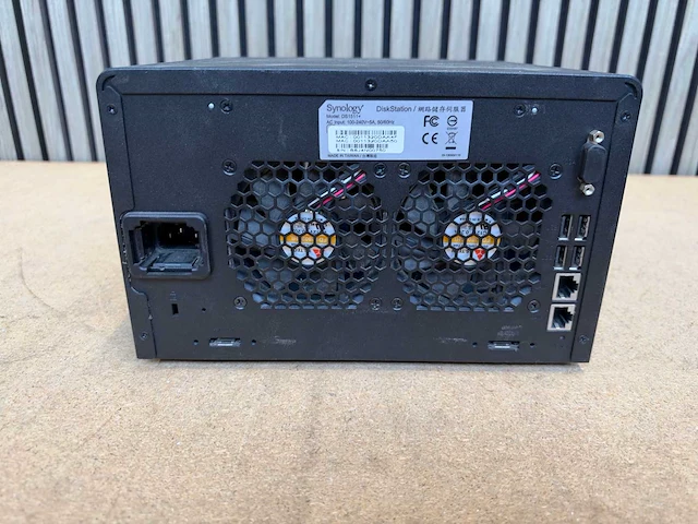 Synology - ds1511+ - netwerkopslag - afbeelding 3 van  3