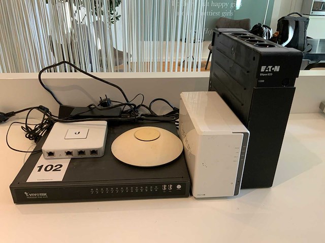 Synology ds215 server, noodstroomvoorziening en nvr - afbeelding 1 van  5