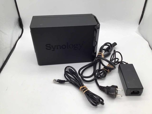 Synology ds218plus met 6tb (2x3tb) schijven netwerkopslag - afbeelding 2 van  8