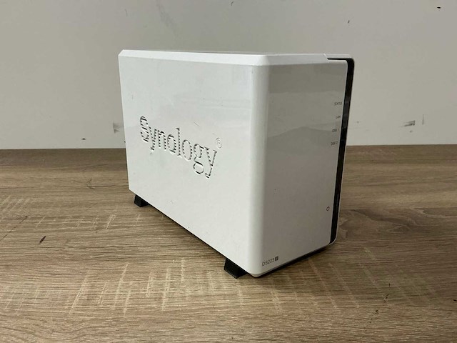 Synology ds223j netwerkopslag - afbeelding 1 van  3