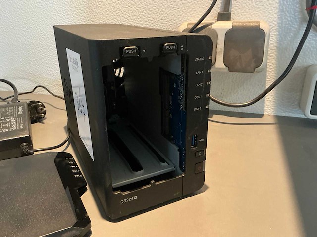 Synology ds224+ nas - afbeelding 2 van  3