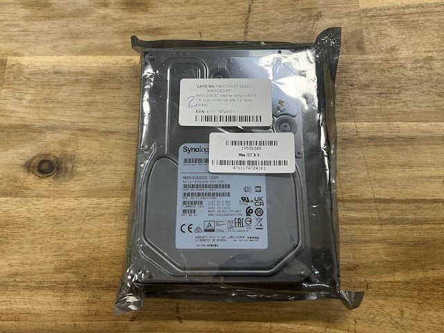 Synology has5300-8t interne harde schijf - afbeelding 1 van  2