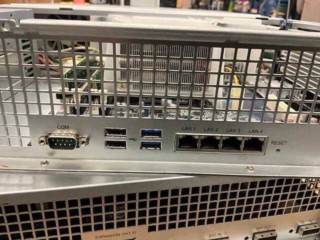 Synology rs18016xs+ server - afbeelding 7 van  10