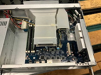 Synology rs18016xs+ server - afbeelding 9 van  10