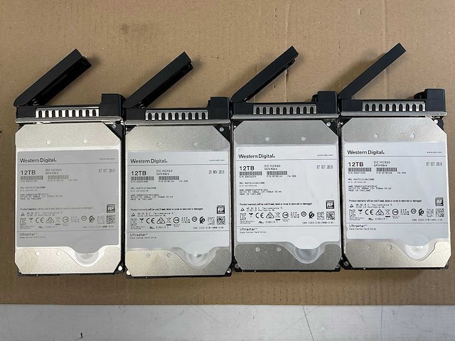 Synology (rs3617xs+) - 12x 12tb sata scalable network attached storage - afbeelding 9 van  9