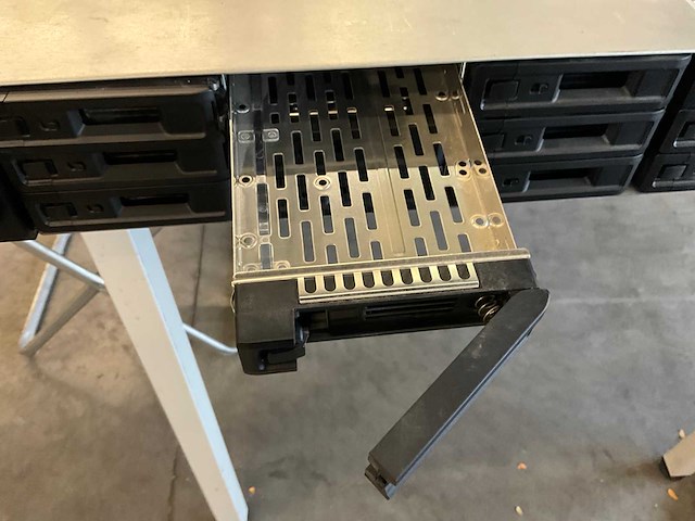 Synology rx1216sas server - afbeelding 3 van  10