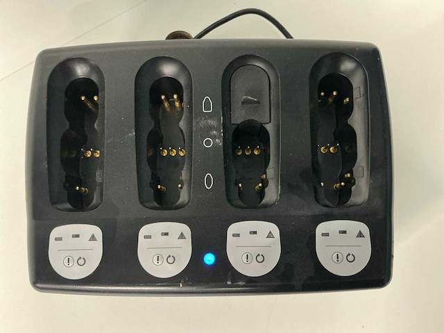 Synthes universal battery charger 2 - afbeelding 2 van  3