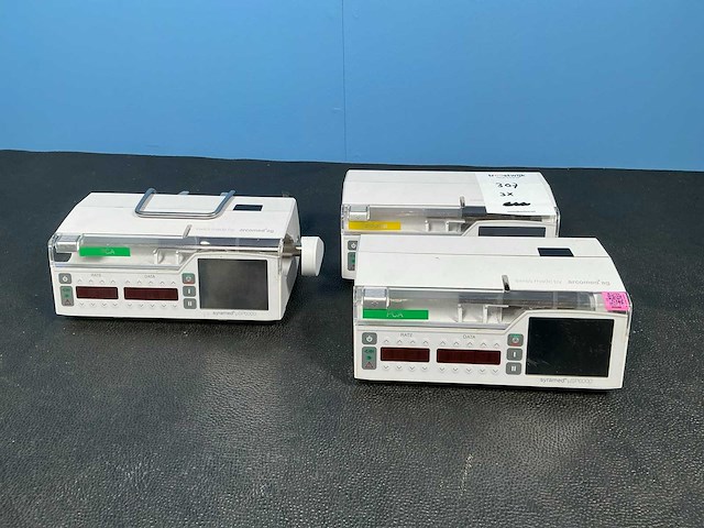 Syramed usp6000 infusiepomp (3x) - afbeelding 1 van  7