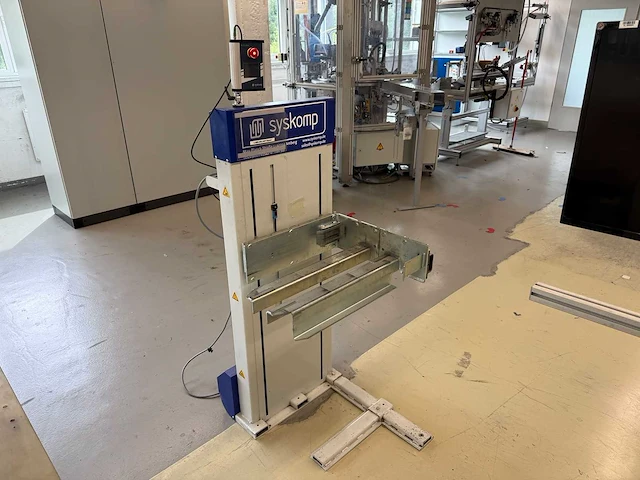 Syskomp - klt-lifter v1.2 goederen lift - heftafel - afbeelding 1 van  8