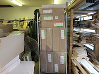 Systeemplafond platen new scandia / n-smart in rolcontainer ruim 130 stuks. - afbeelding 1 van  3