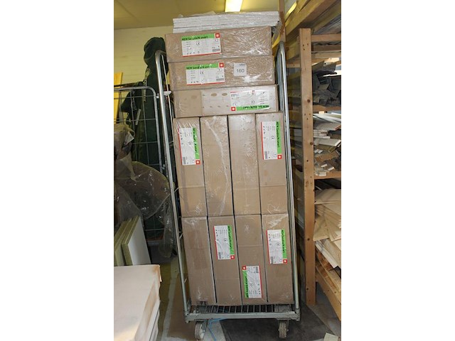 Systeemplafond platen new scandia / n-smart in rolcontainer ruim 130 stuks. - afbeelding 2 van  3