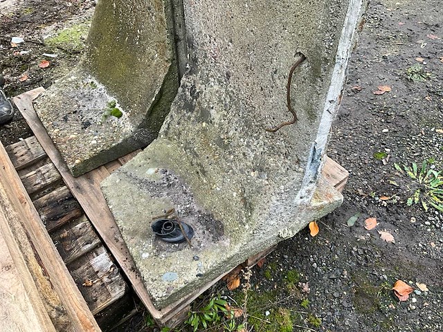 T - keerwand hout betonschutting (2x) - afbeelding 4 van  4