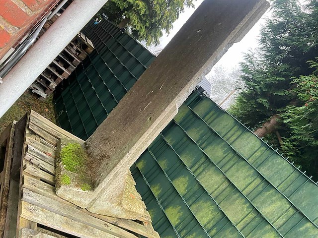 T - keerwand hout betonschutting - afbeelding 4 van  4