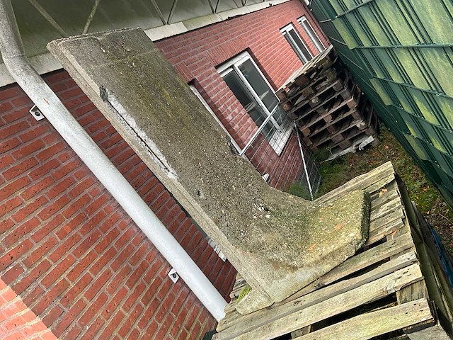 T - keerwand hout betonschutting - afbeelding 2 van  4