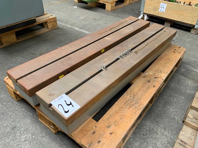 T-gleuf opspantafel (2x) - afbeelding 1 van  2