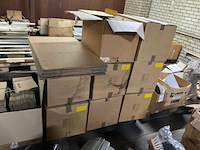 T partij kartonnen dozen en enveloppen - afbeelding 9 van  9