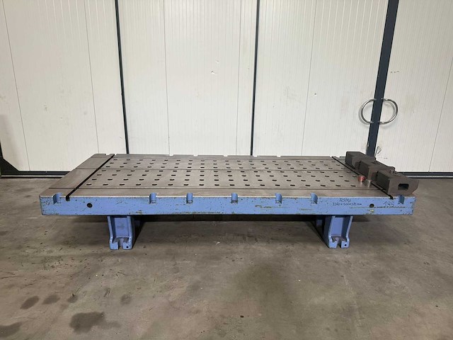 T-slotted welding table - afbeelding 1 van  12