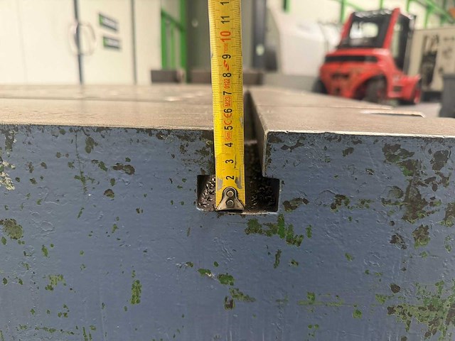 T-slotted welding table - afbeelding 11 van  12