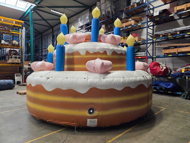 Taart balloon cake - afbeelding 1 van  6