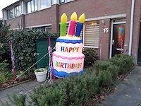 Taart "happy birthday" opblaasbaar - afbeelding 1 van  3
