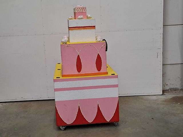 Taart (surprise) - afbeelding 5 van  7