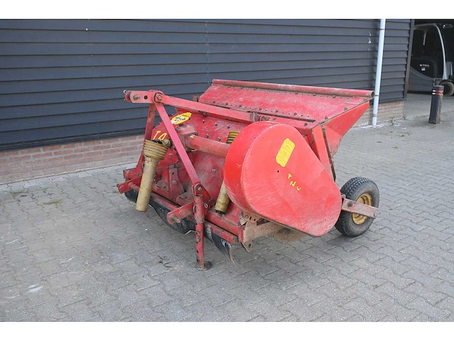 Taarup skt 1500 loofklapper - afbeelding 1 van  7