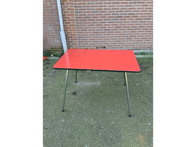 Table - afbeelding 1 van  1