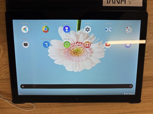 Tablet lenovo tb-x505f 2.0 gb ram en 32 gb harde schijf. - afbeelding 1 van  2