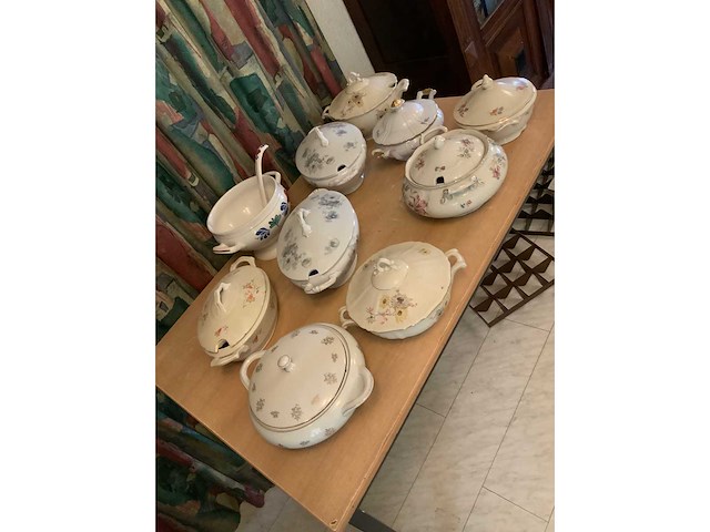 Tableware, glassware and cutlery (10x) - afbeelding 2 van  9