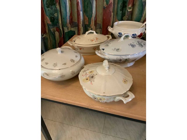 Tableware, glassware and cutlery (10x) - afbeelding 6 van  9