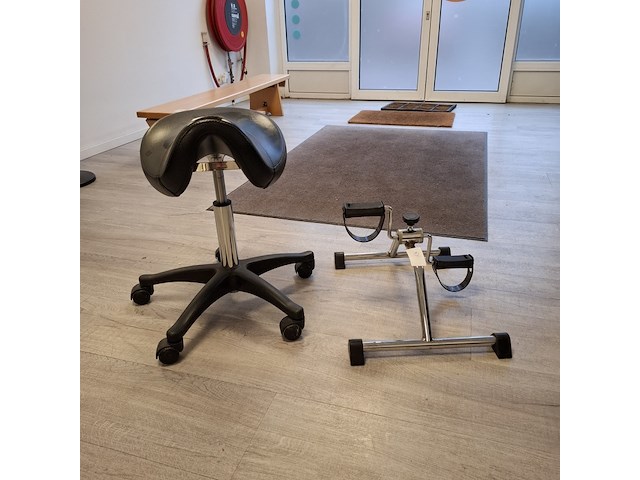 Tabouret met bureaufiets - afbeelding 1 van  8