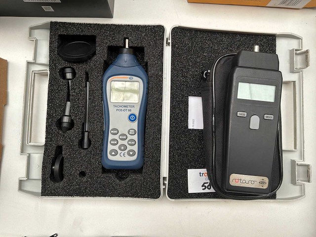 Tachometer (2x) - afbeelding 1 van  2