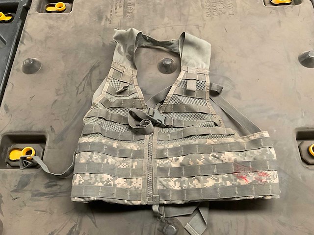 Tactical assault panel ucp (65x) - afbeelding 1 van  4