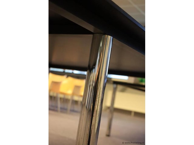 Tafel - 250x150x75cm - afbeelding 4 van  5