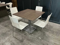 Tafel 90x90x74cm met 4 stoelen - afbeelding 2 van  3