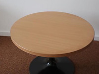 Tafel en stoelen - afbeelding 5 van  5