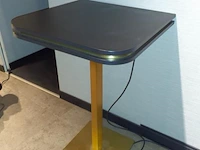 Tafel incl. stroomvoorziening - afbeelding 2 van  3