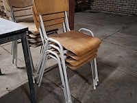 Tafel met 11x kantine stoel - afbeelding 6 van  7