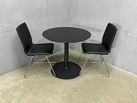Tafel met 2 stoelen - afbeelding 1 van  1