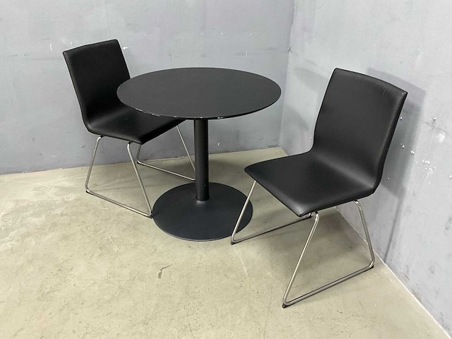 Tafel met 2 stoelen - afbeelding 2 van  7