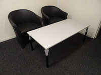 Tafel met 2 stoelen - afbeelding 1 van  2