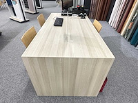 Tafel met 3 pedrali stoelen - afbeelding 4 van  4