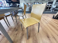 Tafel met 4 pedrali stoelen - afbeelding 2 van  4