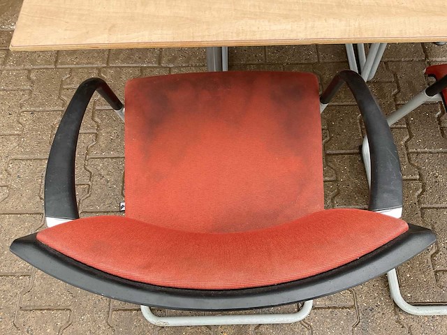 Tafel met 4 stoelen (3x) - afbeelding 5 van  5