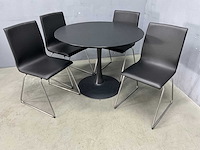 Tafel met 4 stoelen - afbeelding 3 van  7