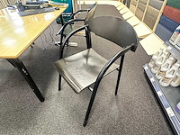 Tafel met 4 stoelen - afbeelding 3 van  3