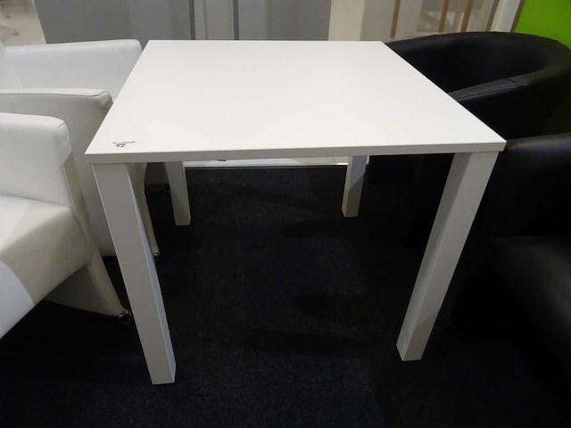 Tafel met 4 stoelen - afbeelding 4 van  4
