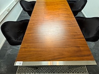 Tafel met 4x stoel en vloerkleed - afbeelding 5 van  8