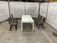 Tafel met 6 stoelen - afbeelding 3 van  10