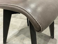 Tafel met 6 stoelen - afbeelding 10 van  10